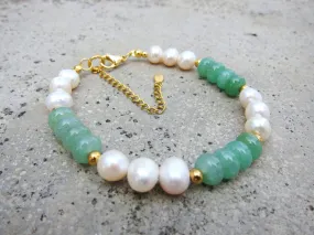 Abundance - Green Aventurine, Freshwater Pearls Beaded Bracelet