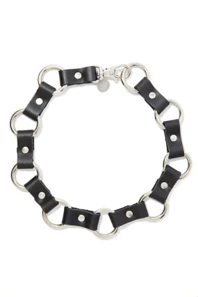 chainlink choker neckace.