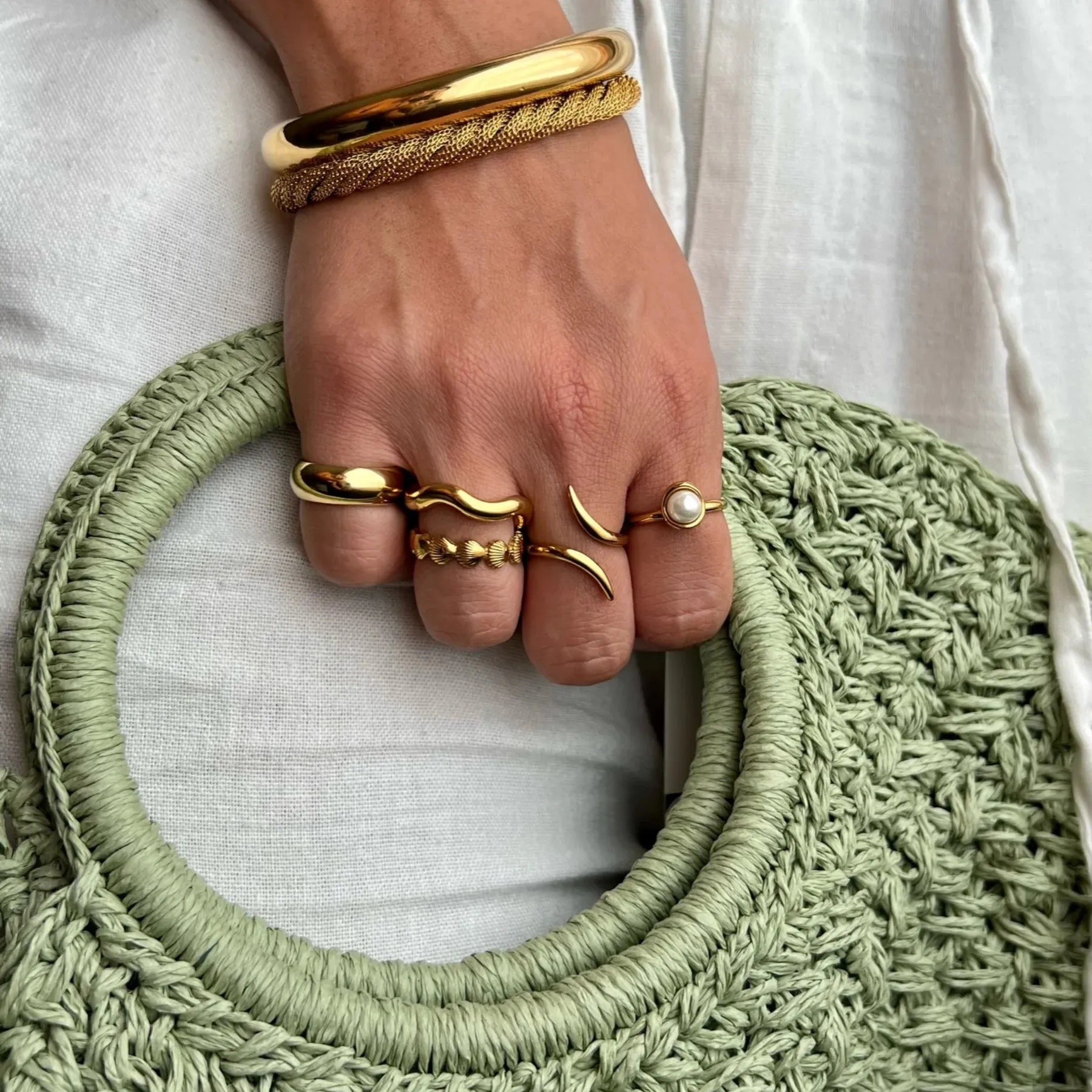 Ellie Vail -Franca Donut Band Ring