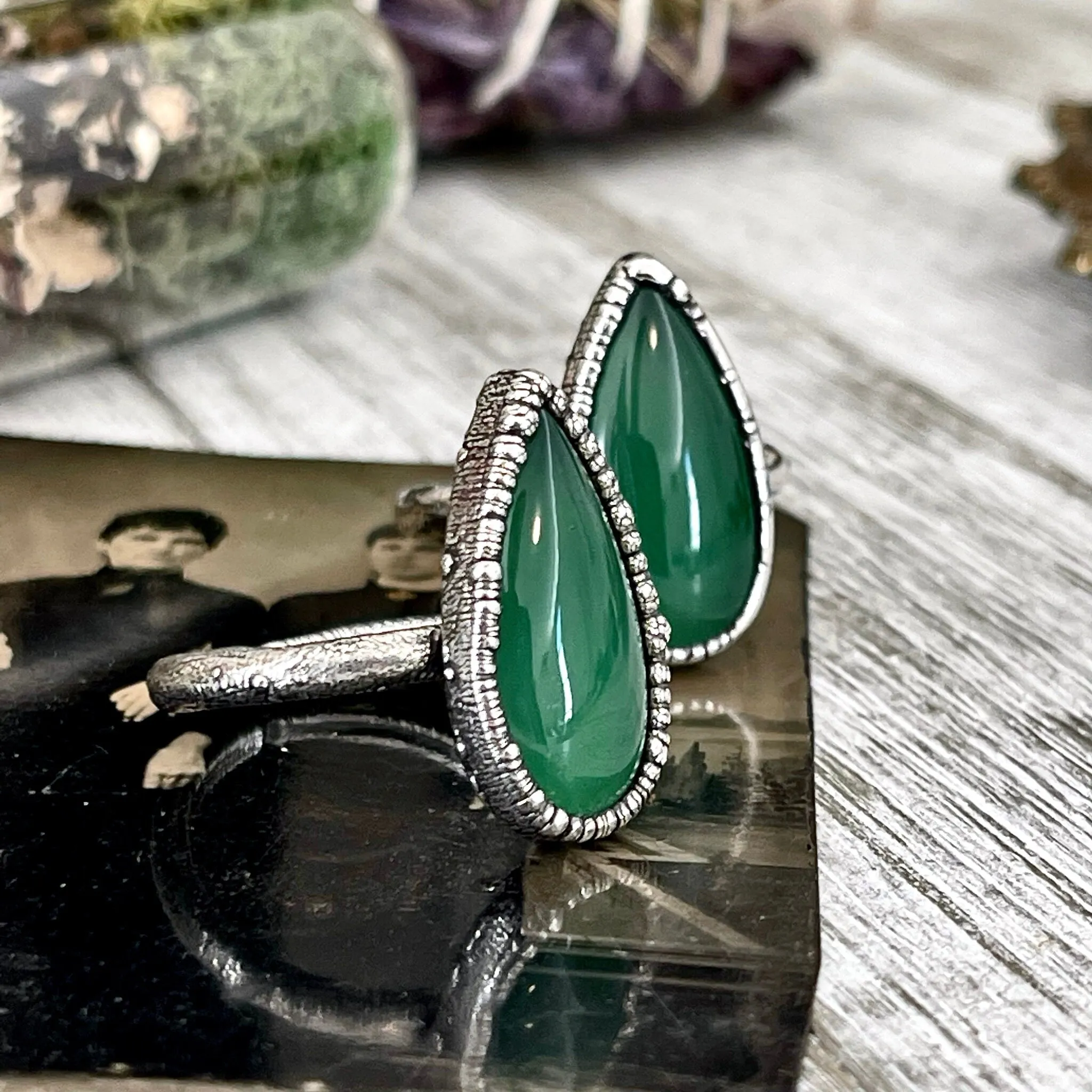 Green Agate Ring in Fine Silver Size 7 8 9 10 /  Large Crystal Ring  - Green Stone Ring - Silver Crystal Ring - Bohemian Jewelry