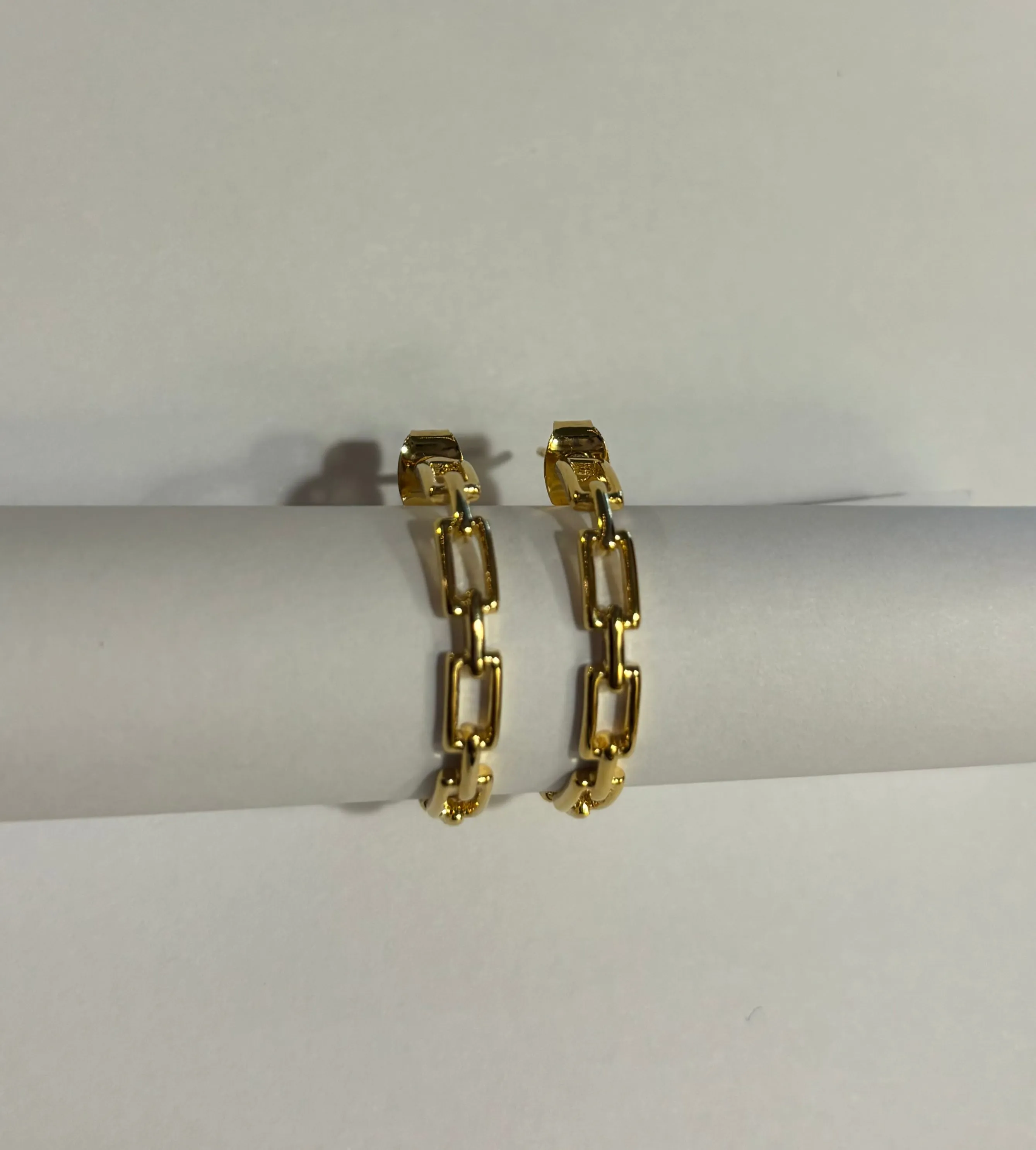 Laura Chain Loop Hoop Earrings