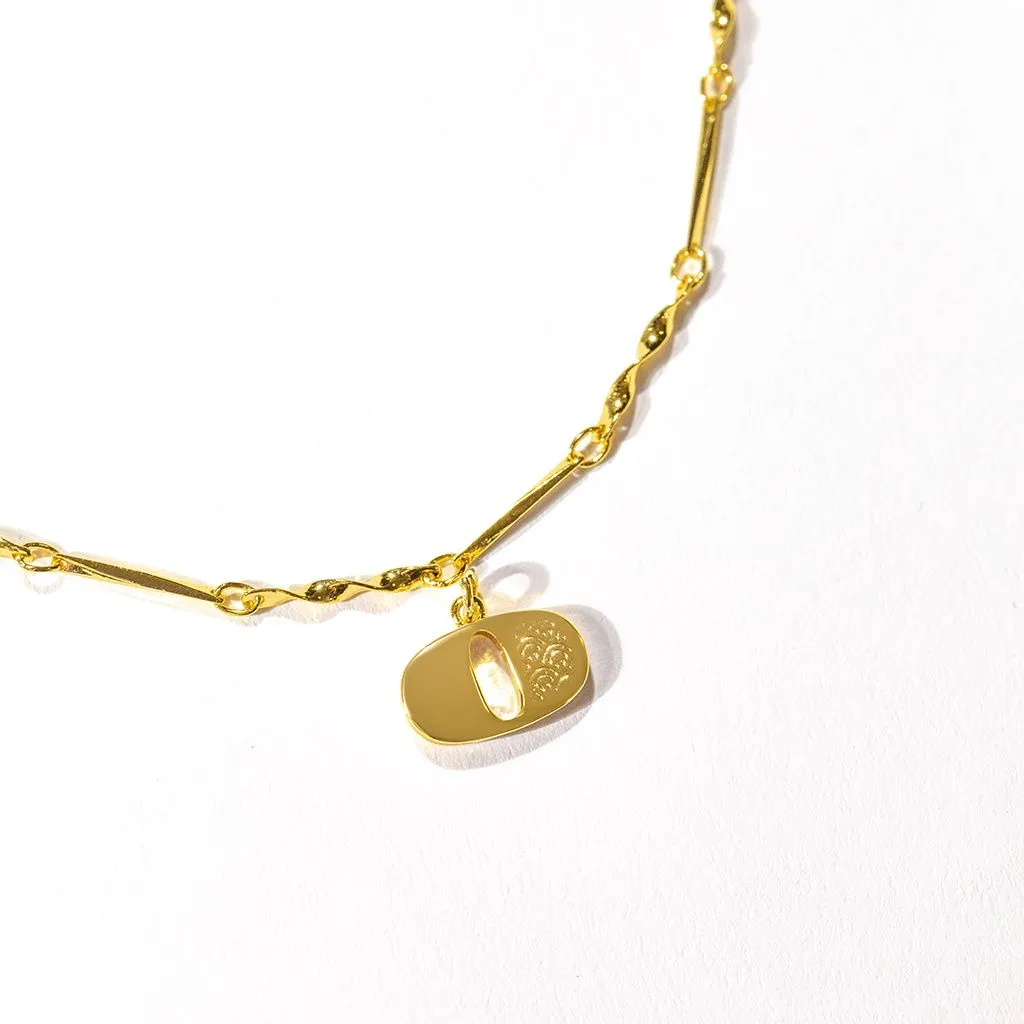 Letter Necklace (O) - Gold