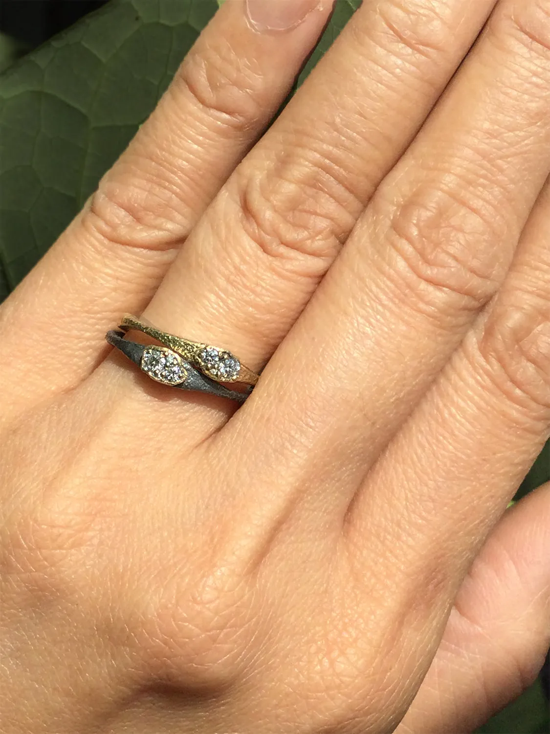 Tiny Single Dew Pond Diamond Ring in gold