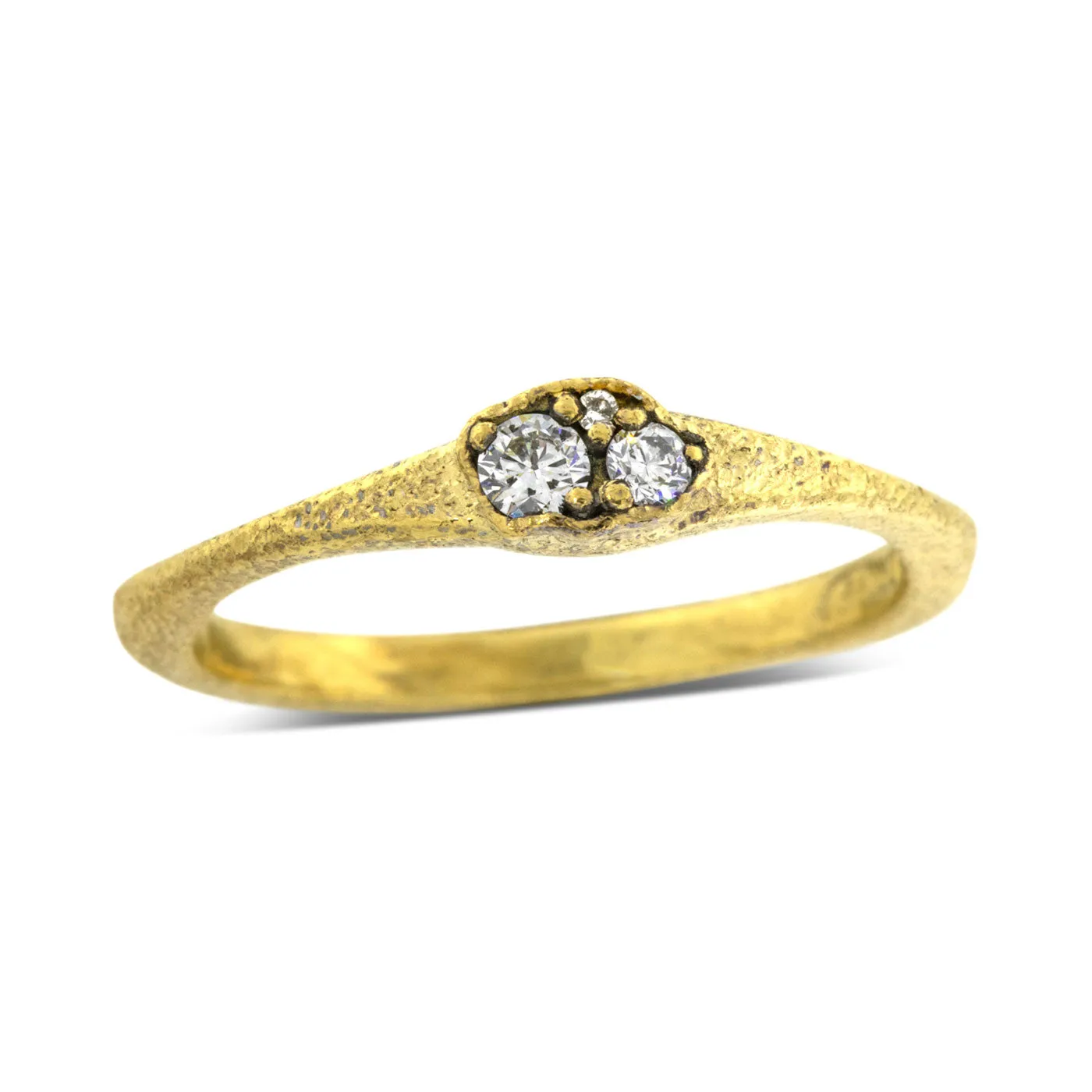 Tiny Single Dew Pond Diamond Ring in gold